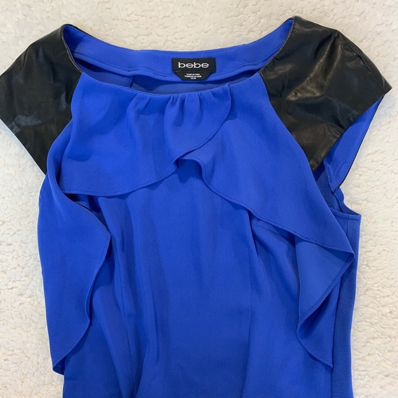 🌟BEBE FAUX LEATHER SHOULDER RUFFLE TOP🌟 - Picture 4 of 7